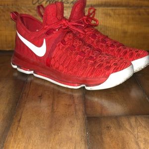 KD 9 Varsity Red